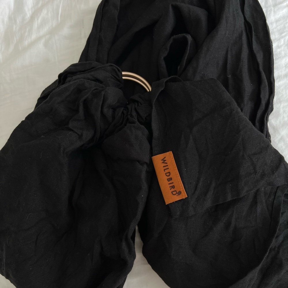 Black ring sling